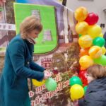 В золоте осенней листвы, звуках музыки и ярких декорациях: праздничный Добруш готовится встречать свой 465-й день рождения