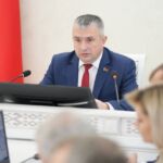 На аппаратном совещании во главе с председателем облисполкома Иваном Крупко на примере Наровлянского района рассмотрели вопрос наведения порядка на земле.
