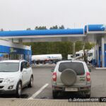 Отделить топливо  от бутербродов: ситуацию на АЗС  оценили журналисты «ДК»