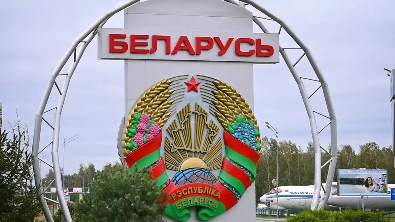 Почему иностранцы  едут на праздники в Беларусь