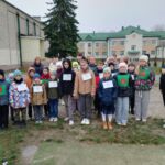 Сегодня на школьном стадионе средней школы 1 г. Добруша прошел легкоатлетический забег «Шаги к новым победам».