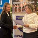 11-классница из Добрушской гимназии Дарья Петрожицкая стала третьей в области по знанию законов страны