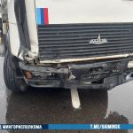 На МКАД водитель грузовика не справился с управлением и столкнулся с легковушкой — в ДТП никто не пострадал